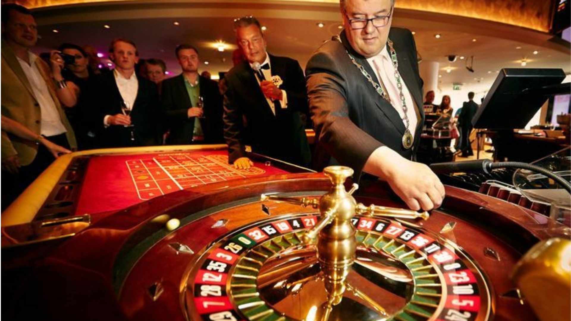 Poker Bluffing Guide For Better Hand Selection